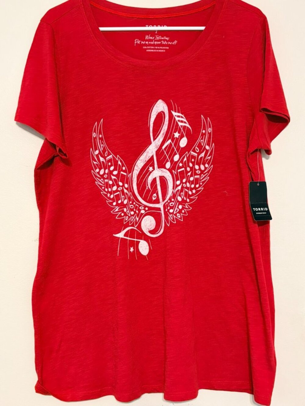 New NWT Torrid Red Treble Clef Wings Slub Crew T-Shirt Size 2 2X
